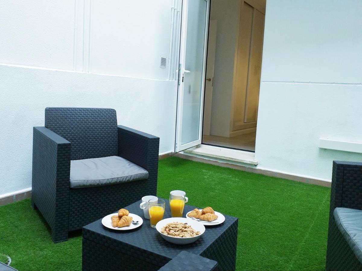 Dl Patio Malaga Apartment Ngoại thất bức ảnh